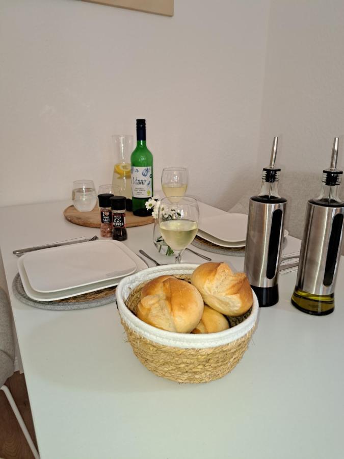 Gemuetliche Helle Ferienwohnung Dresda Esterno foto
